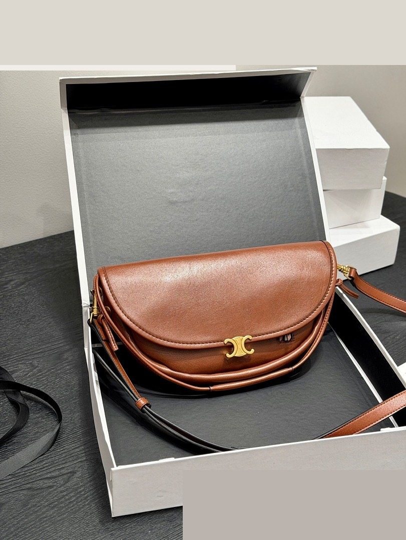 CEL Bag 556