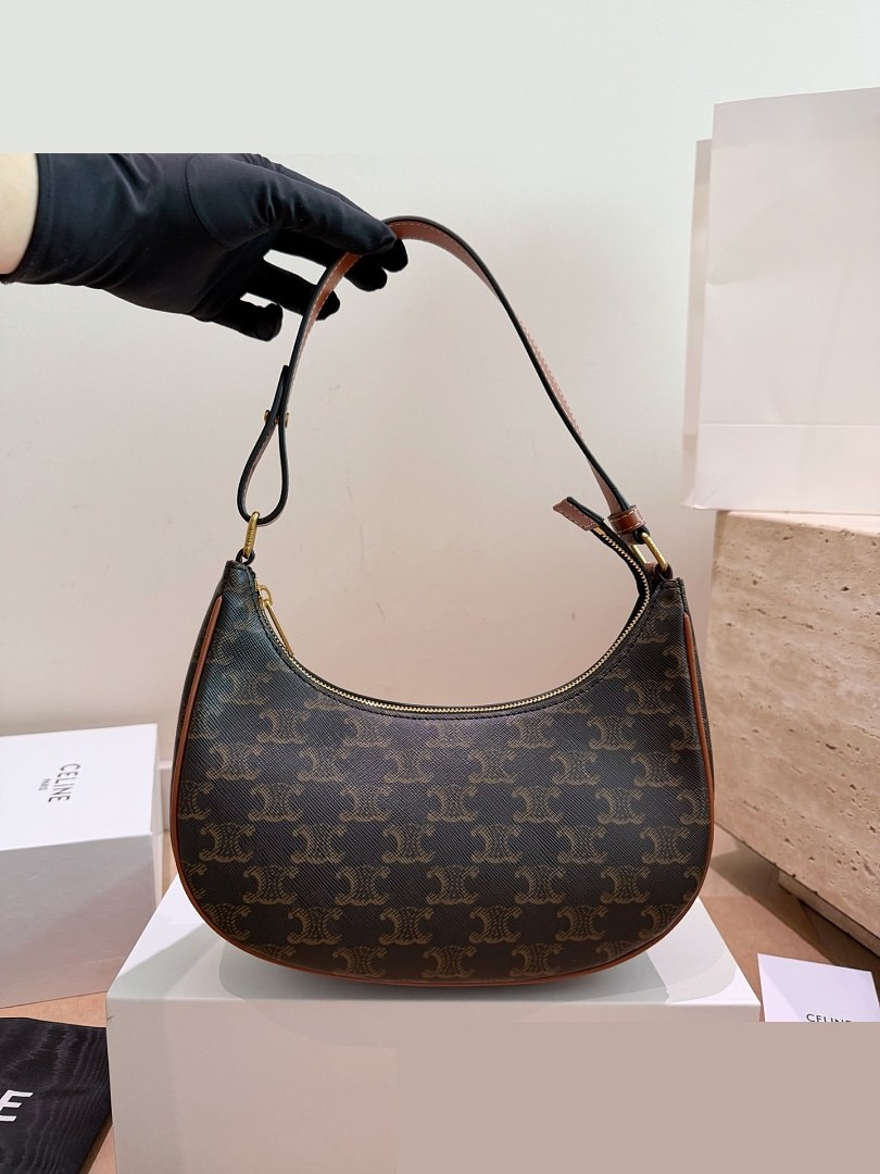 CEL Bag 584