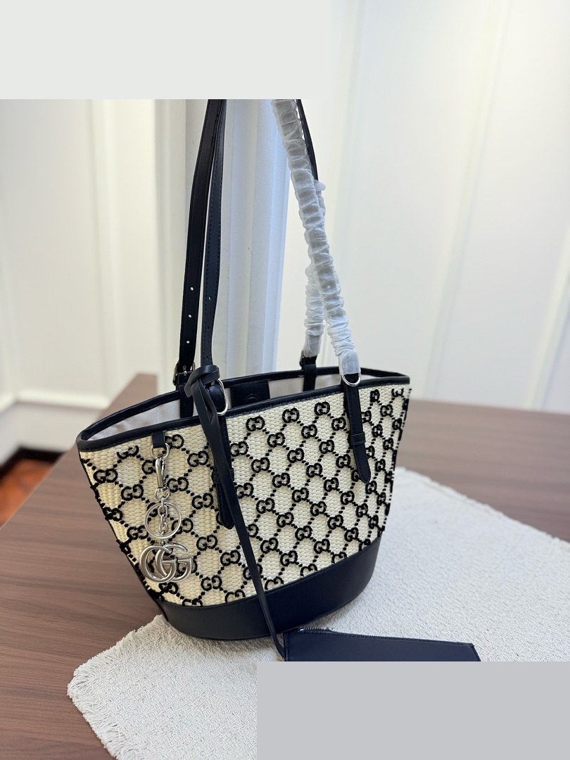 GG Bag 556