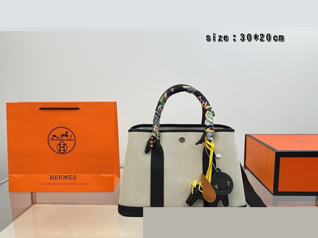 HM Bag 157
