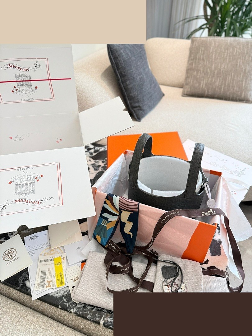 HM Bag 330