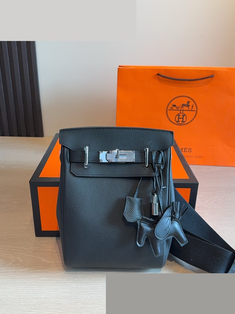 HM Bag 372