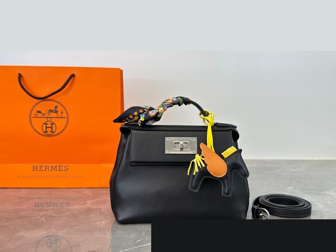 HM Bag 380