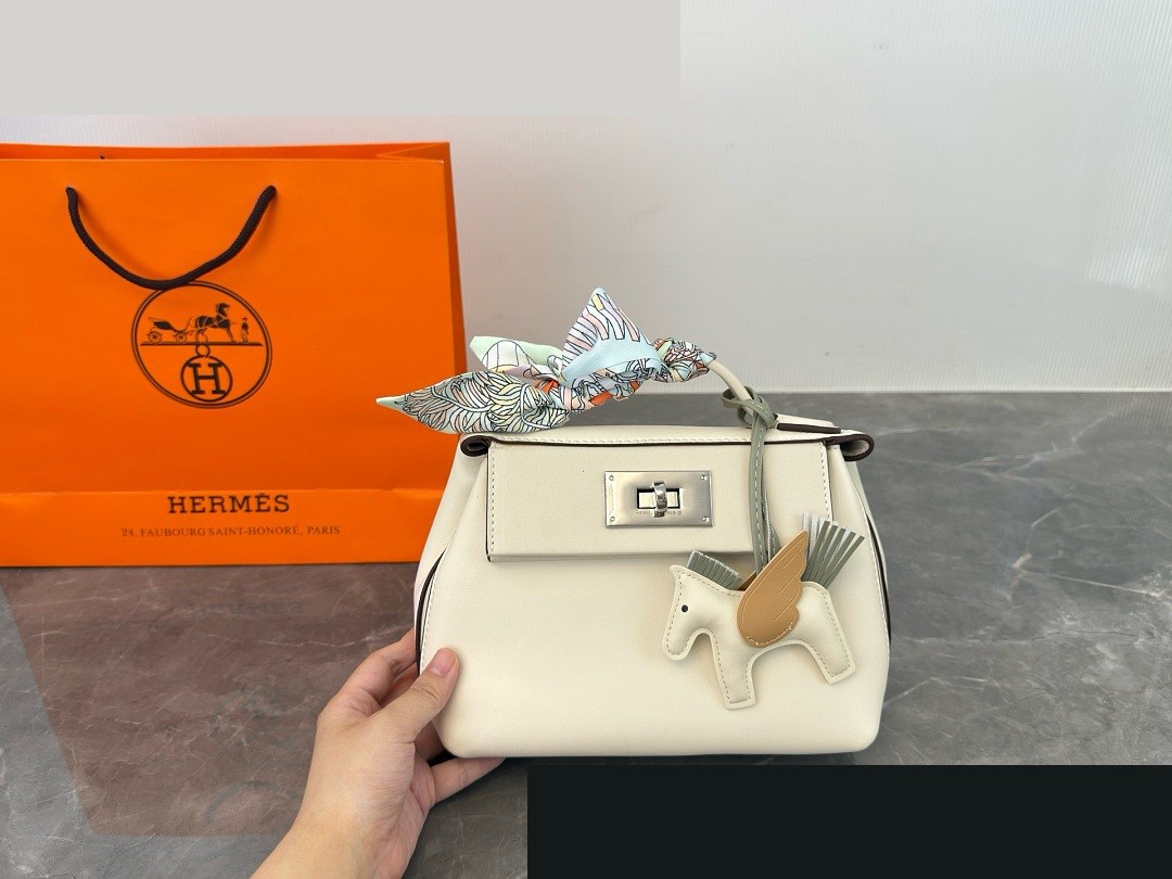 HM Bag 387