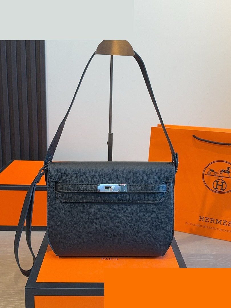 HM Bag 438