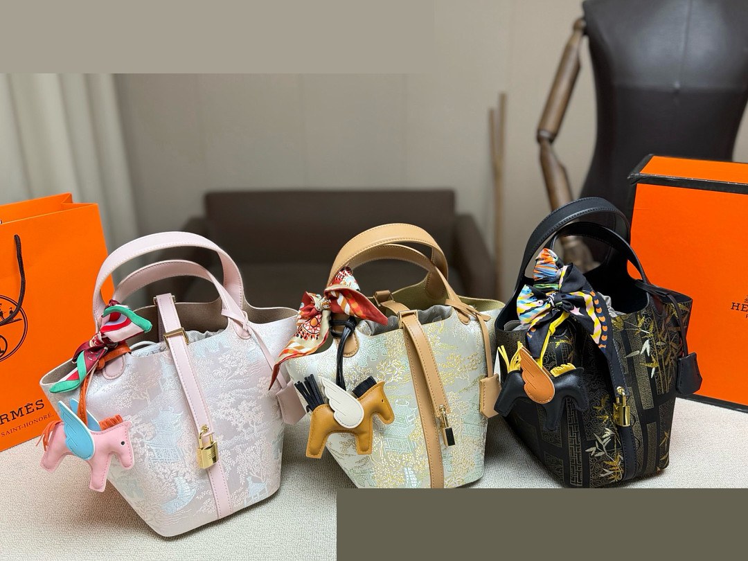 HM Bag 505