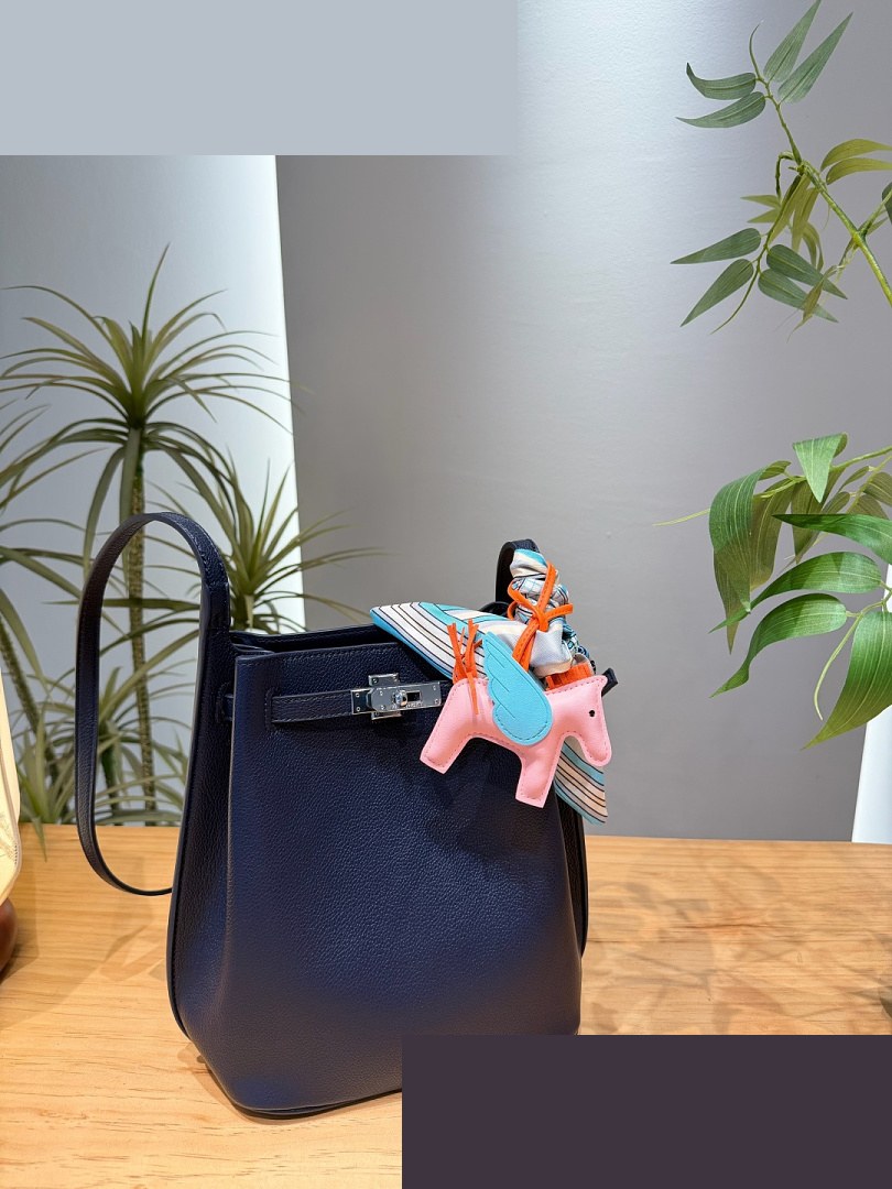 HM Bag 550
