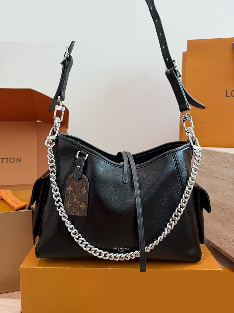 LV Bag 047