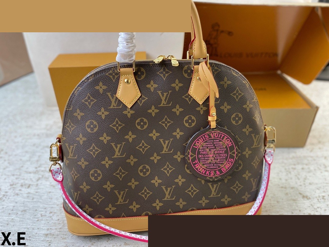 LV Bag 063