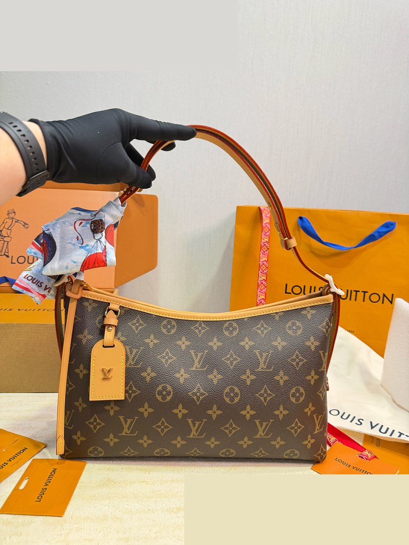 LV Bag 093