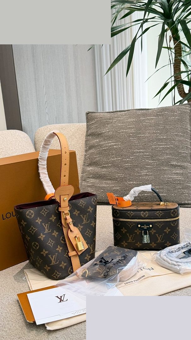 LV Bag 103