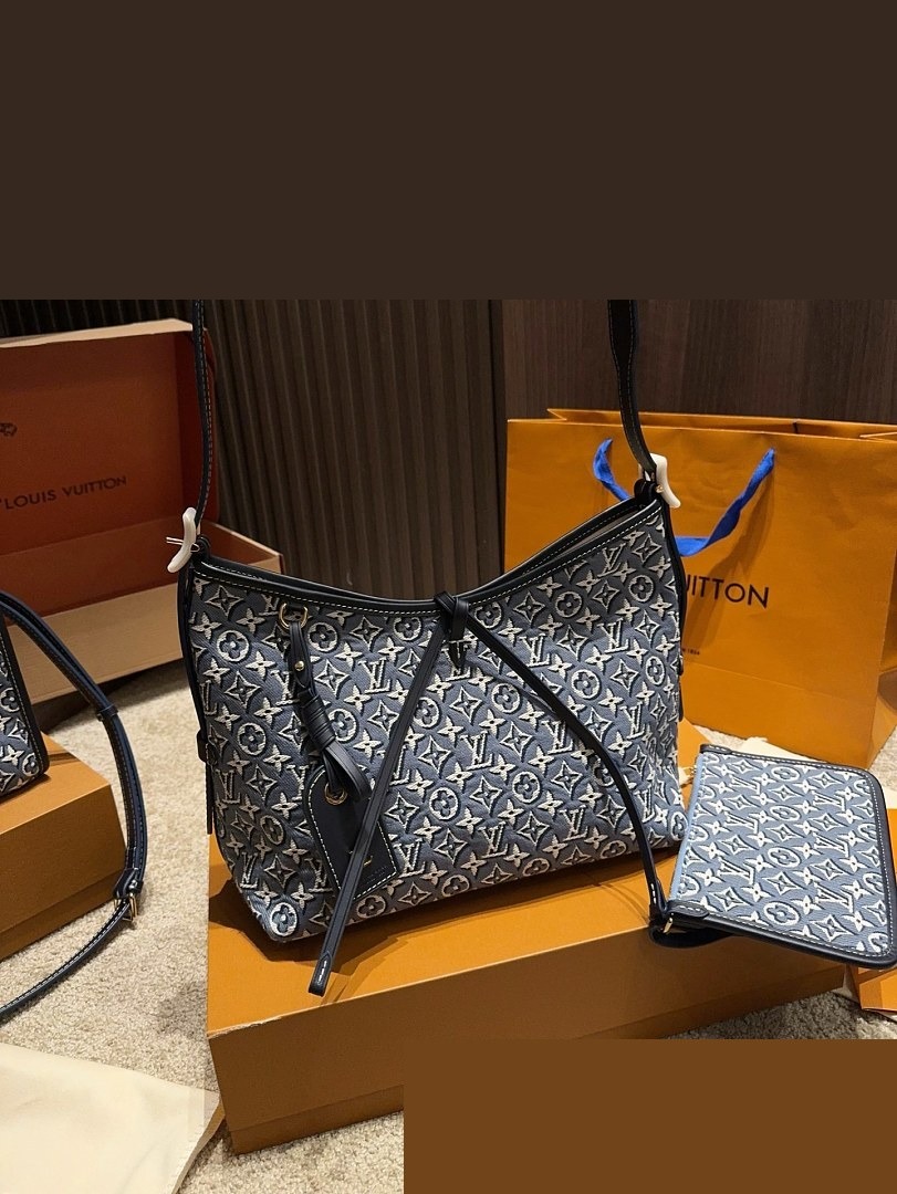 LV Bag 117
