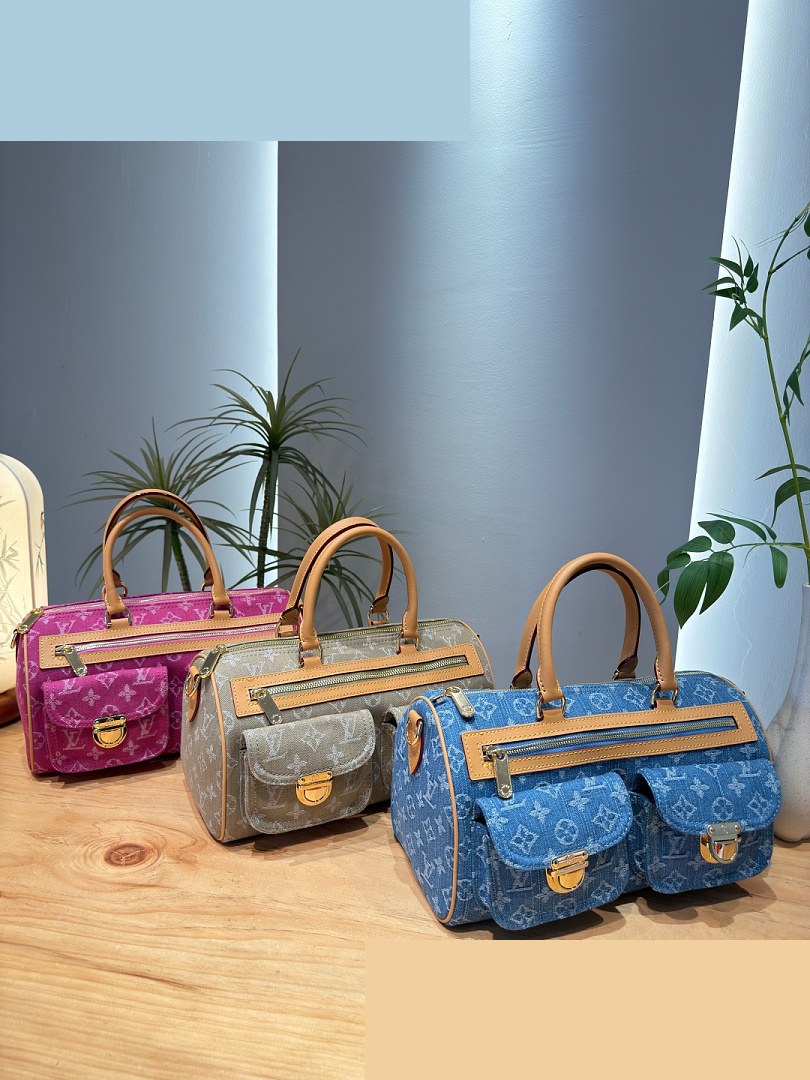 LV Bag 125