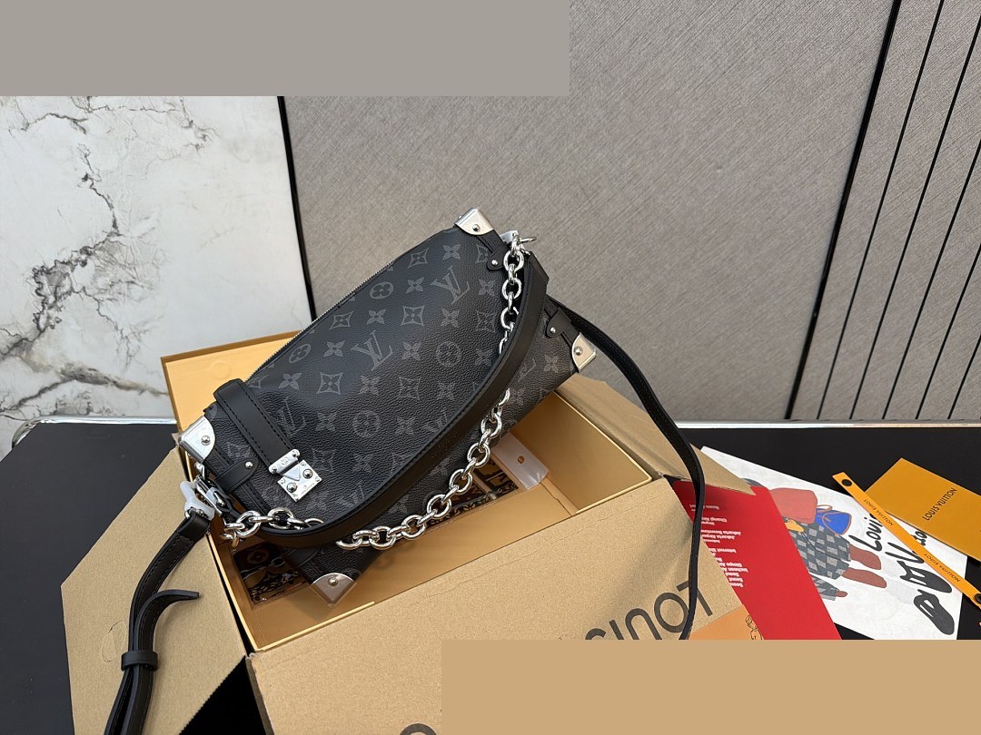 LV Bag 140
