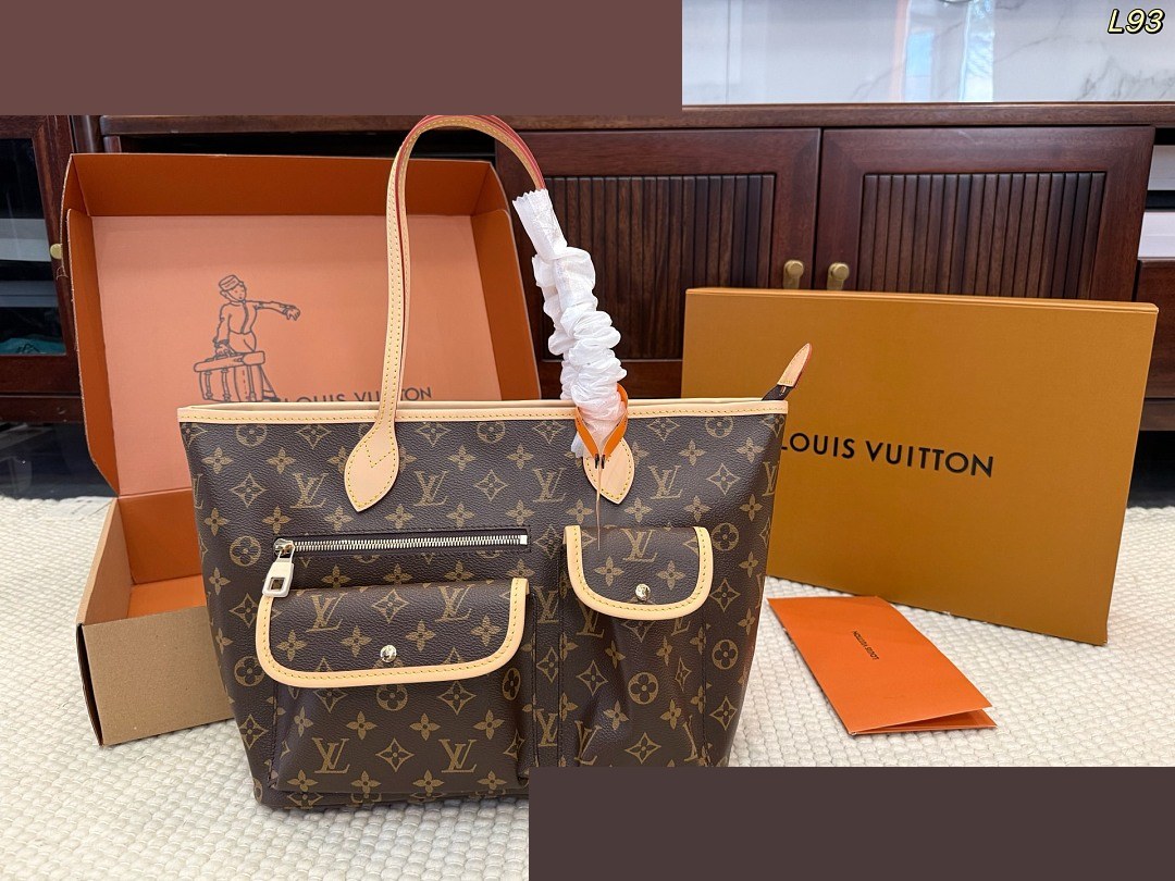 LV Bag 208