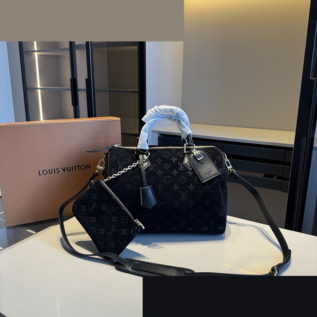 LV Bag 269