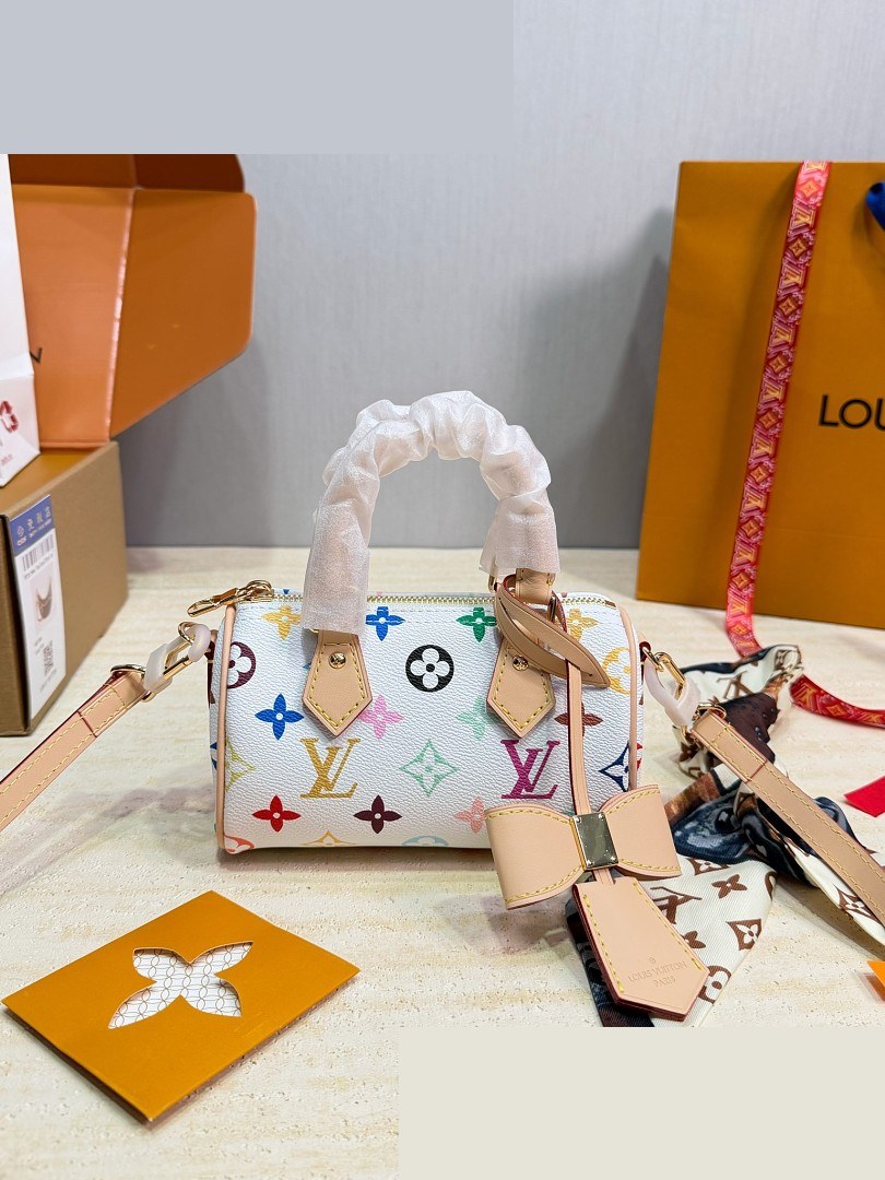 LV Bag 318