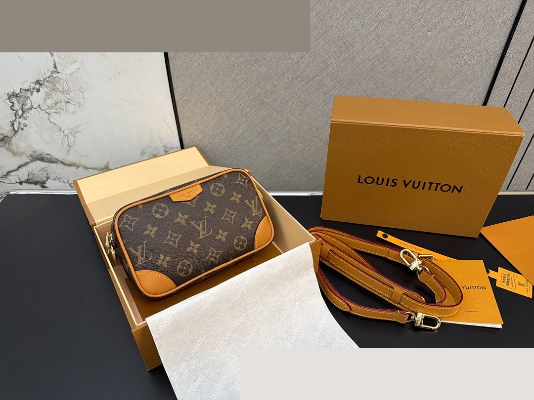 LV Bag 324