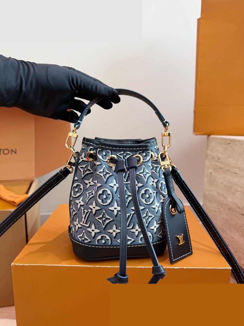 LV Bag 343