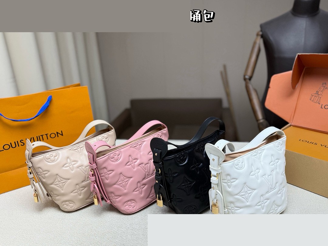 LV Bag 403