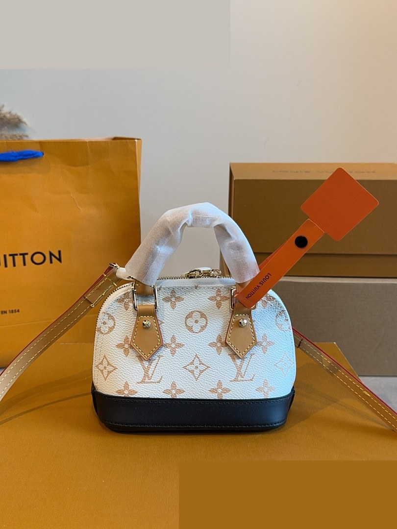 LV Bag 416