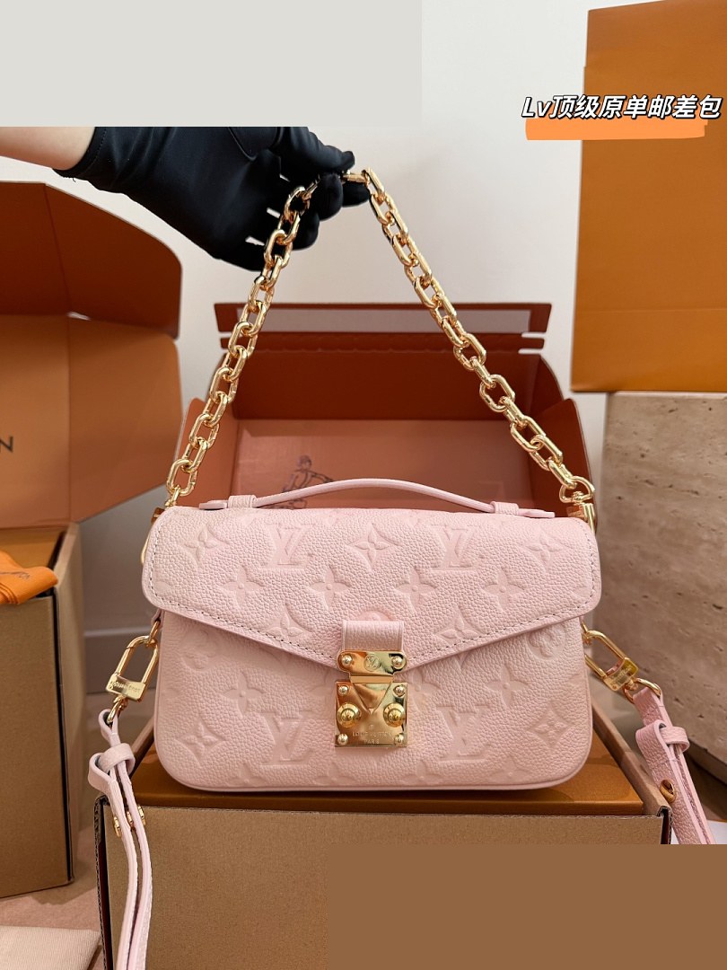 LV Bag 448