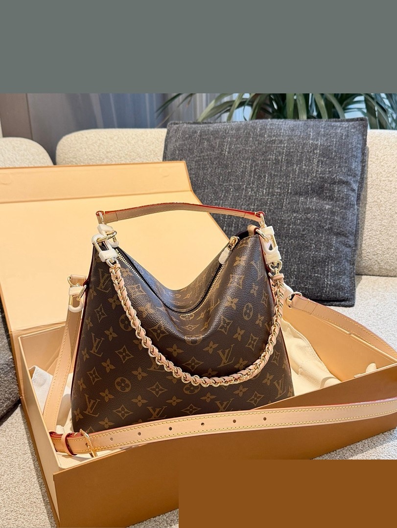 LV Bag 471