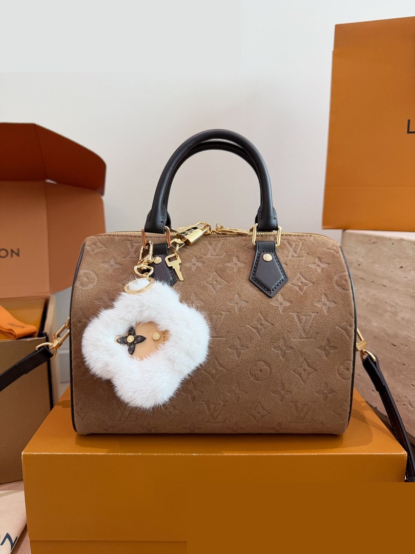 LV Bag 514