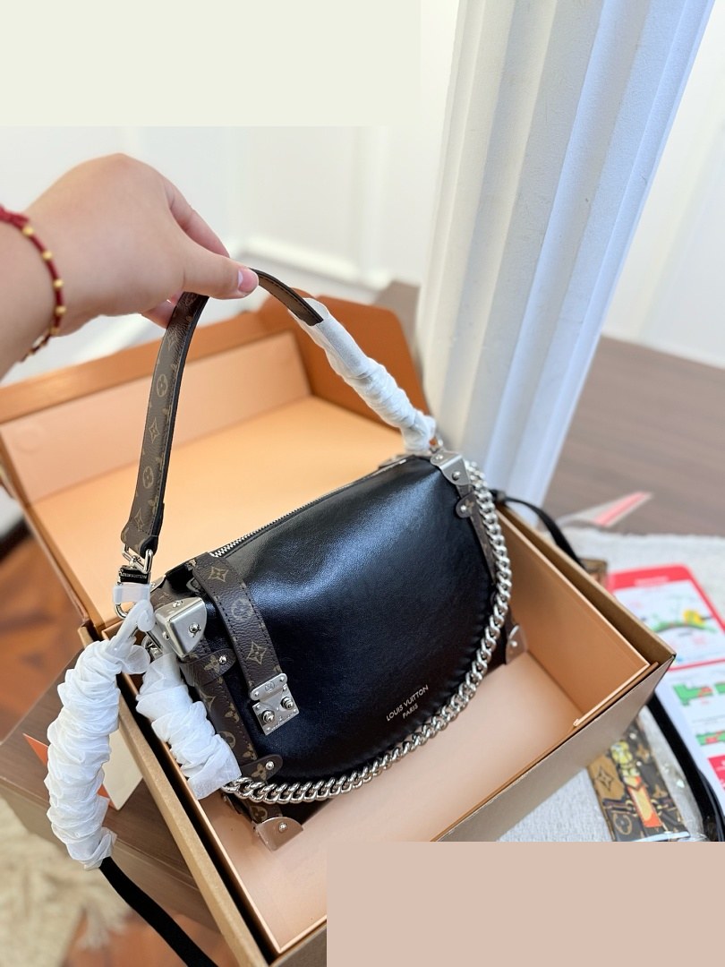 LV Bag 594