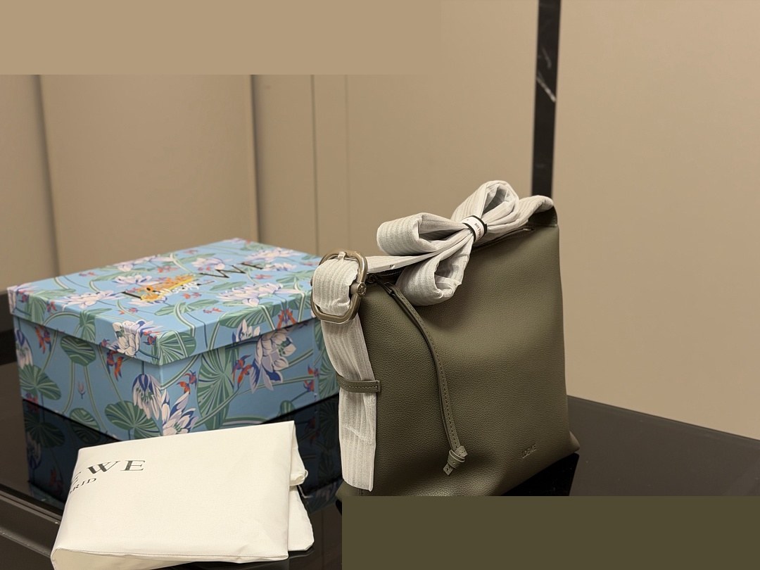 LW Bag 050
