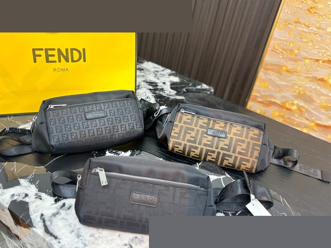 MEN Bag 132