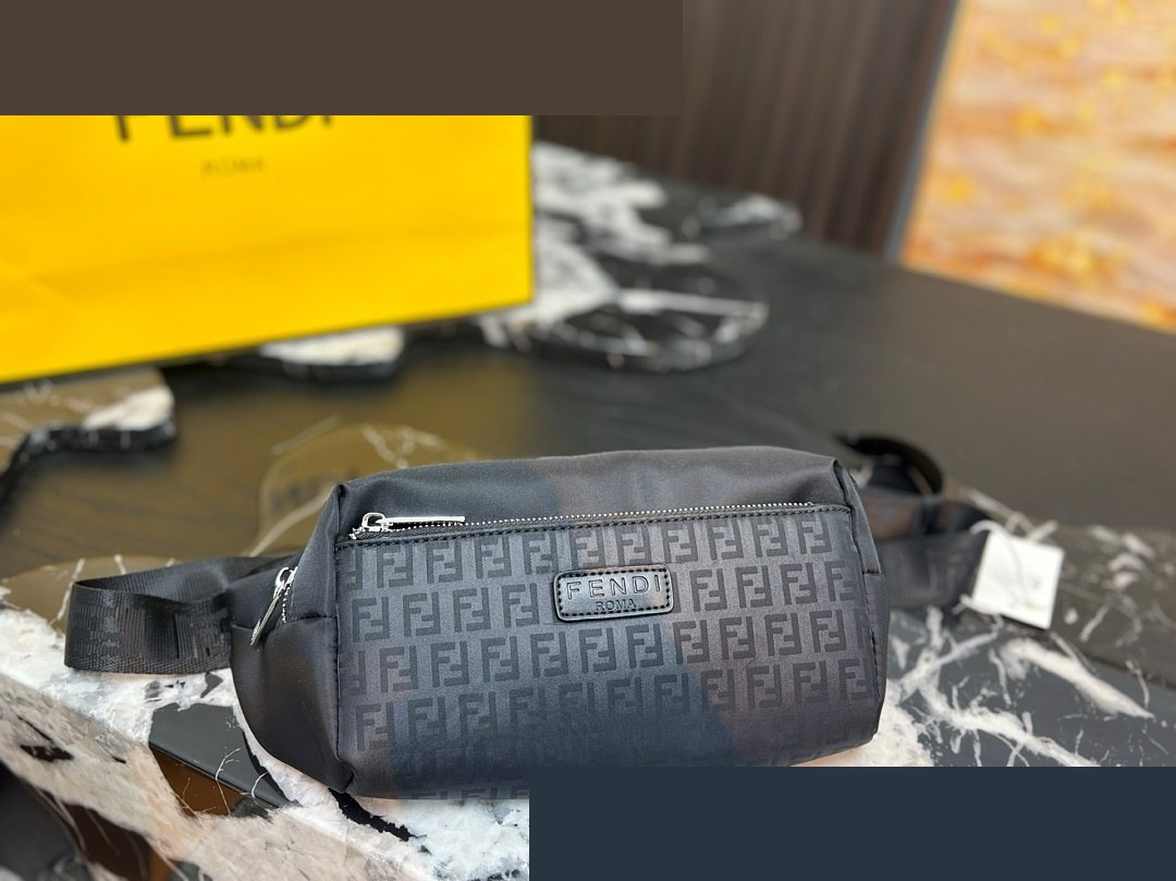 MEN Bag 133