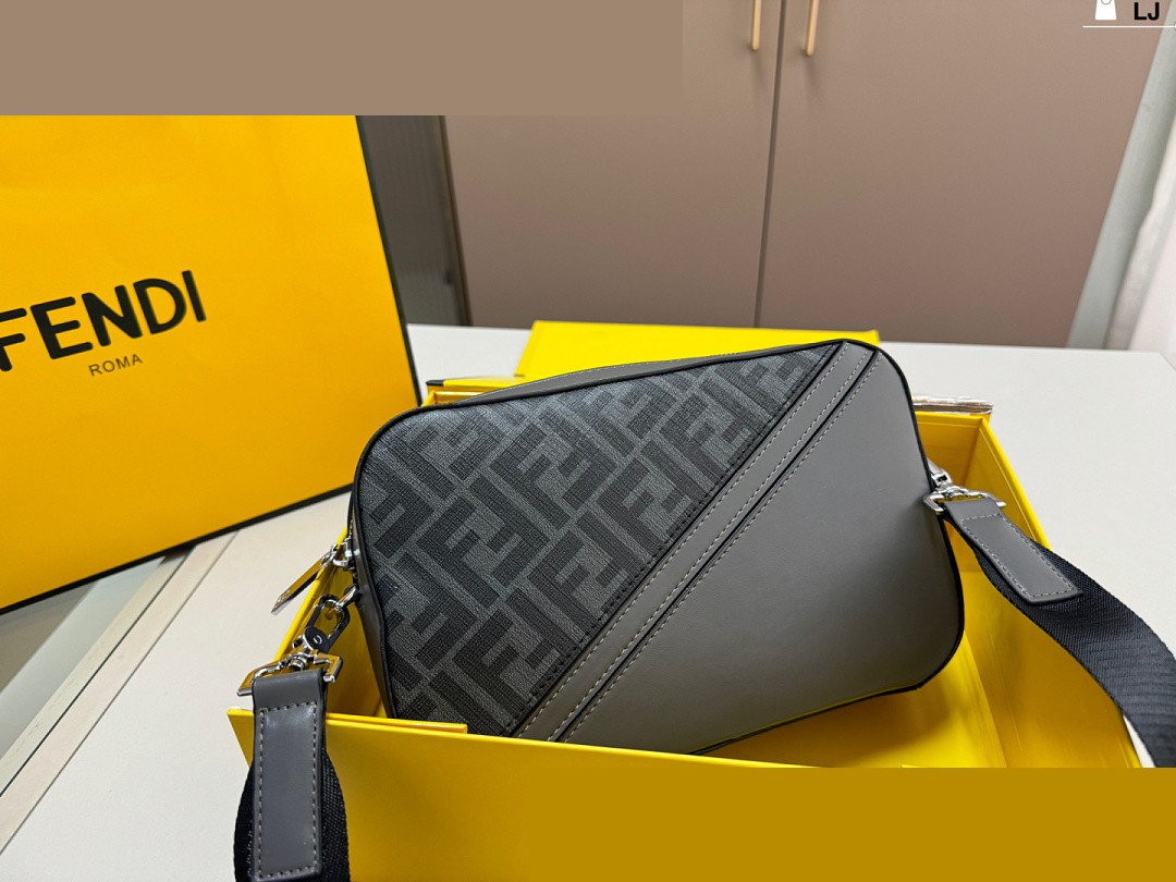 MEN Bag 282