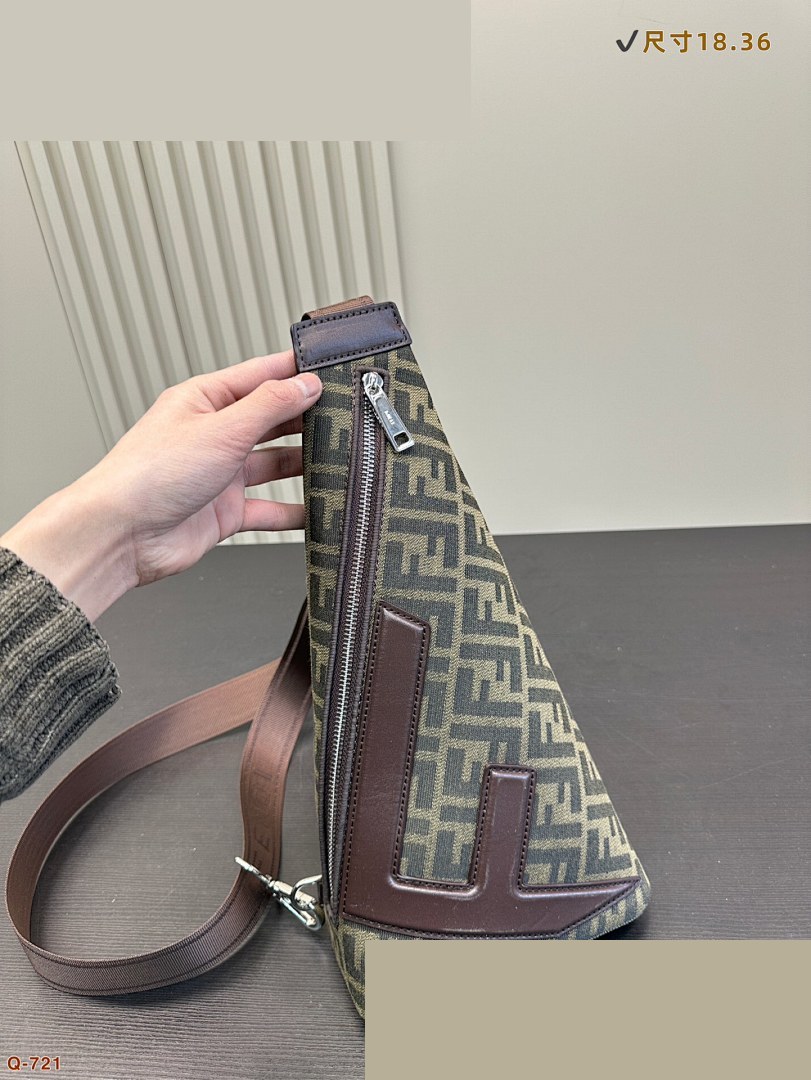 MEN Bag 477