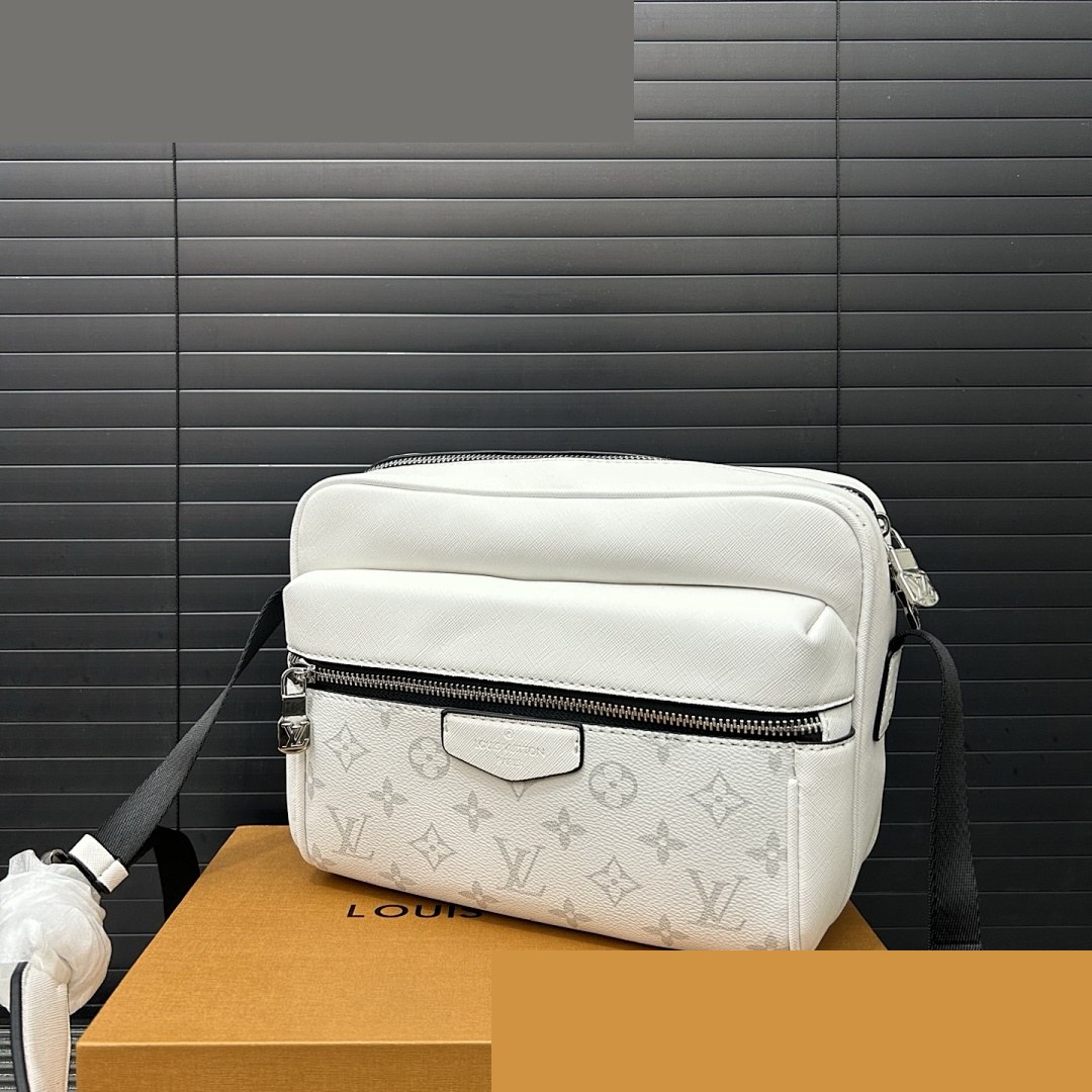 MEN Bag 551