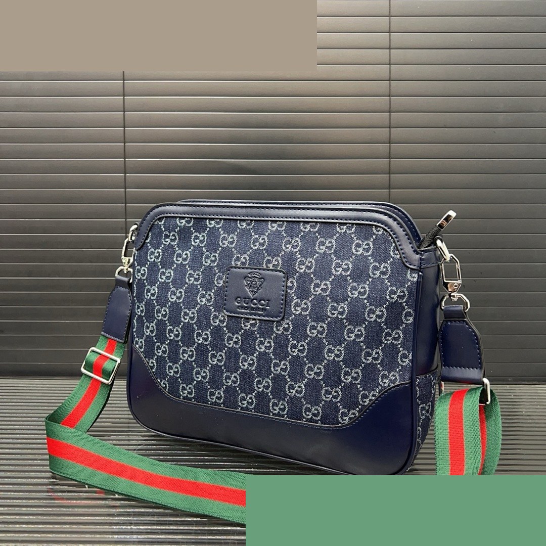 MEN Bag 557