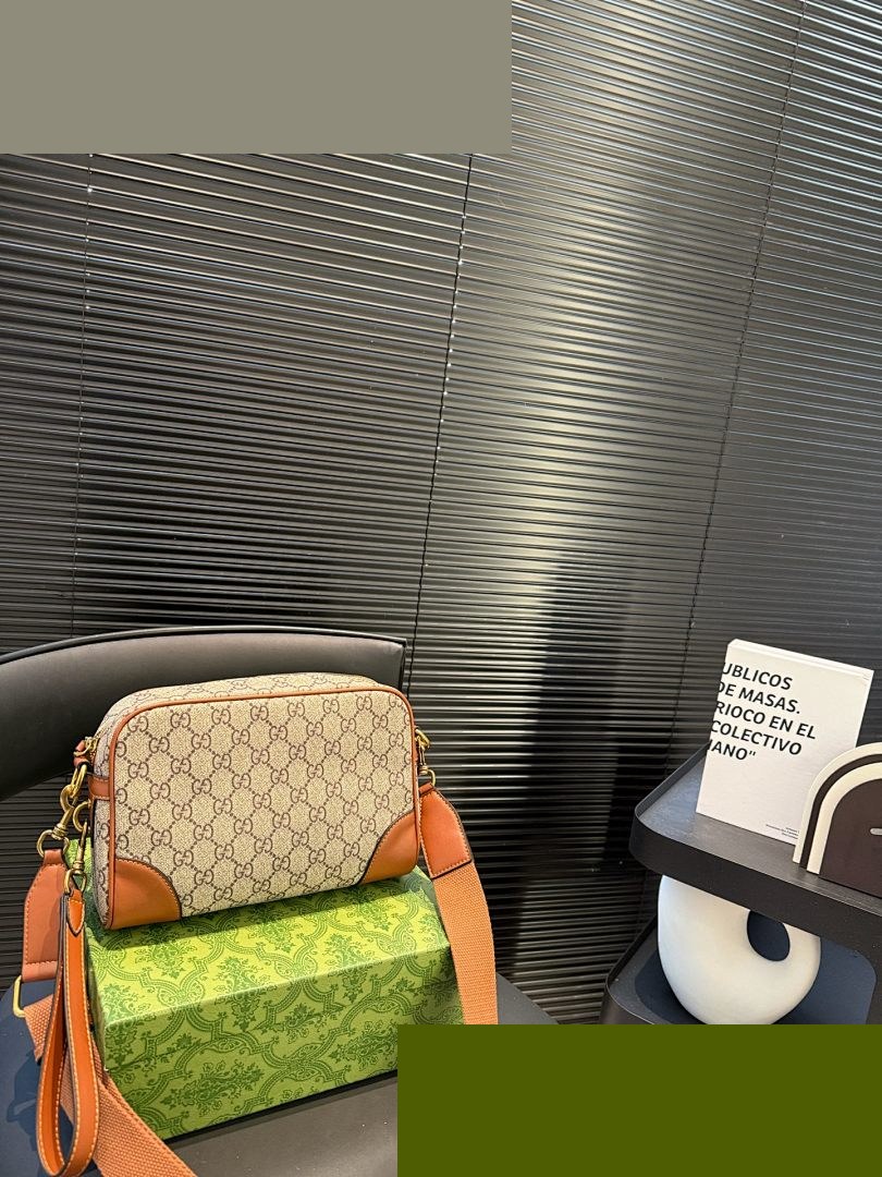 MEN Bag 558