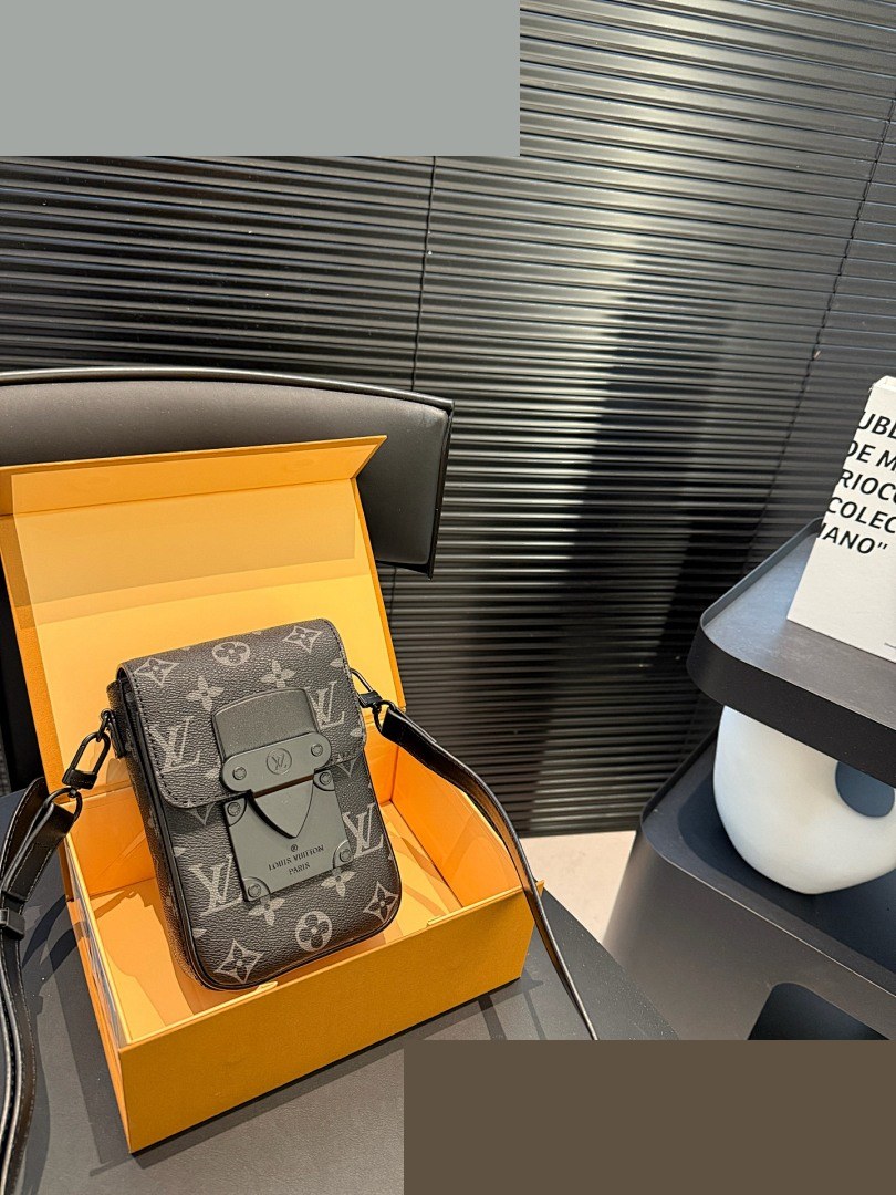 MEN Bag 592