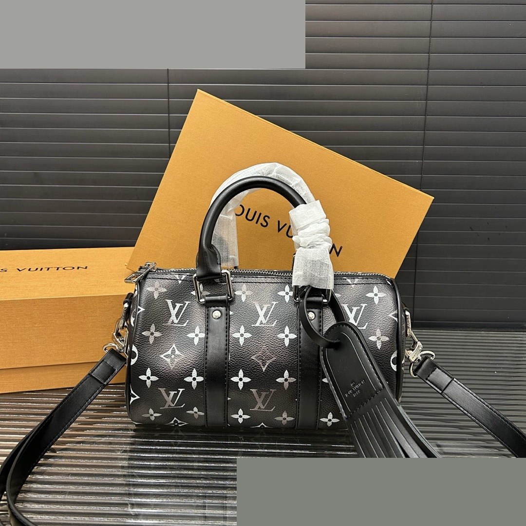 MEN Bag 596