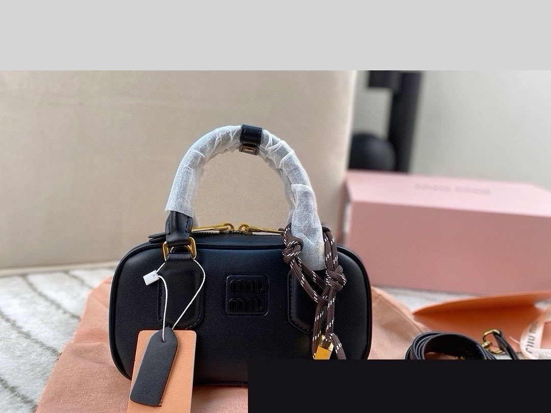 MM Bag 219