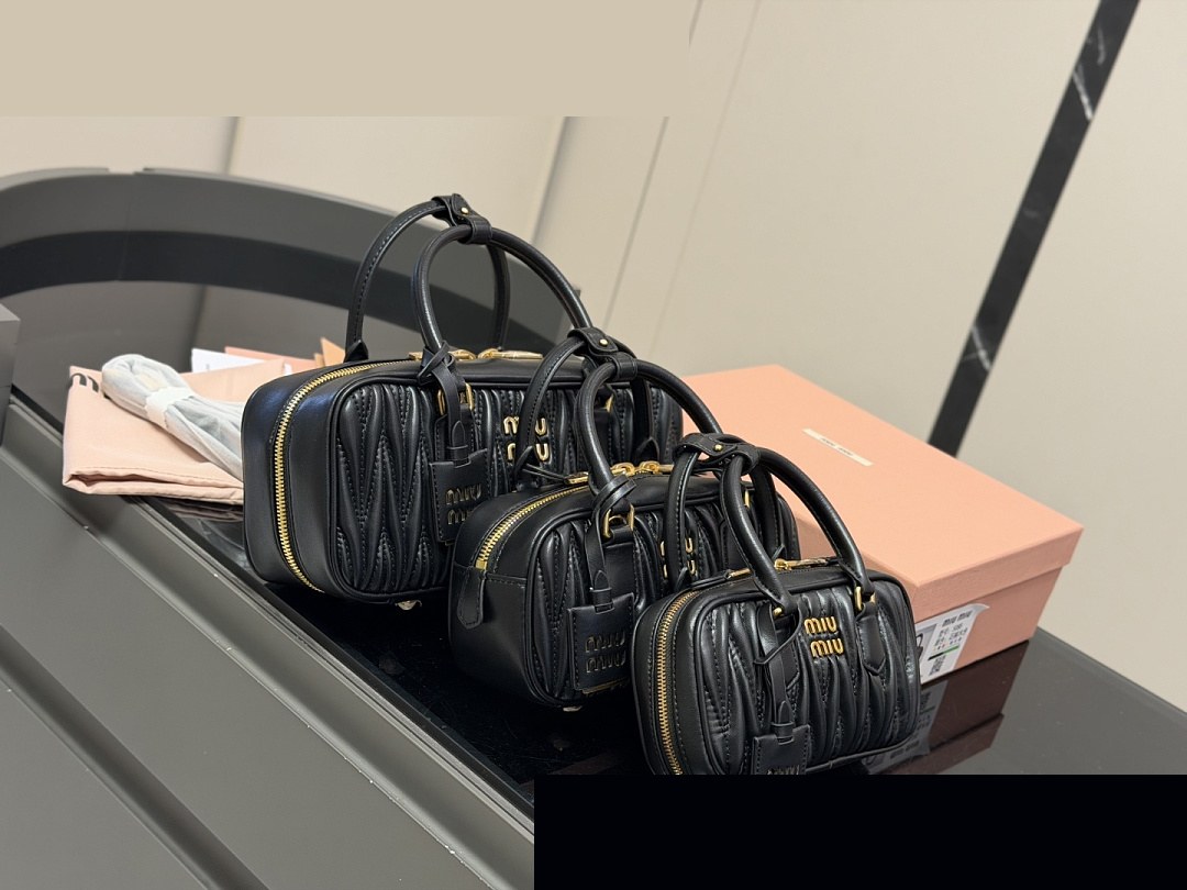 MM Bag 390