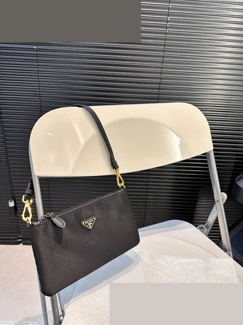PR Bag 082