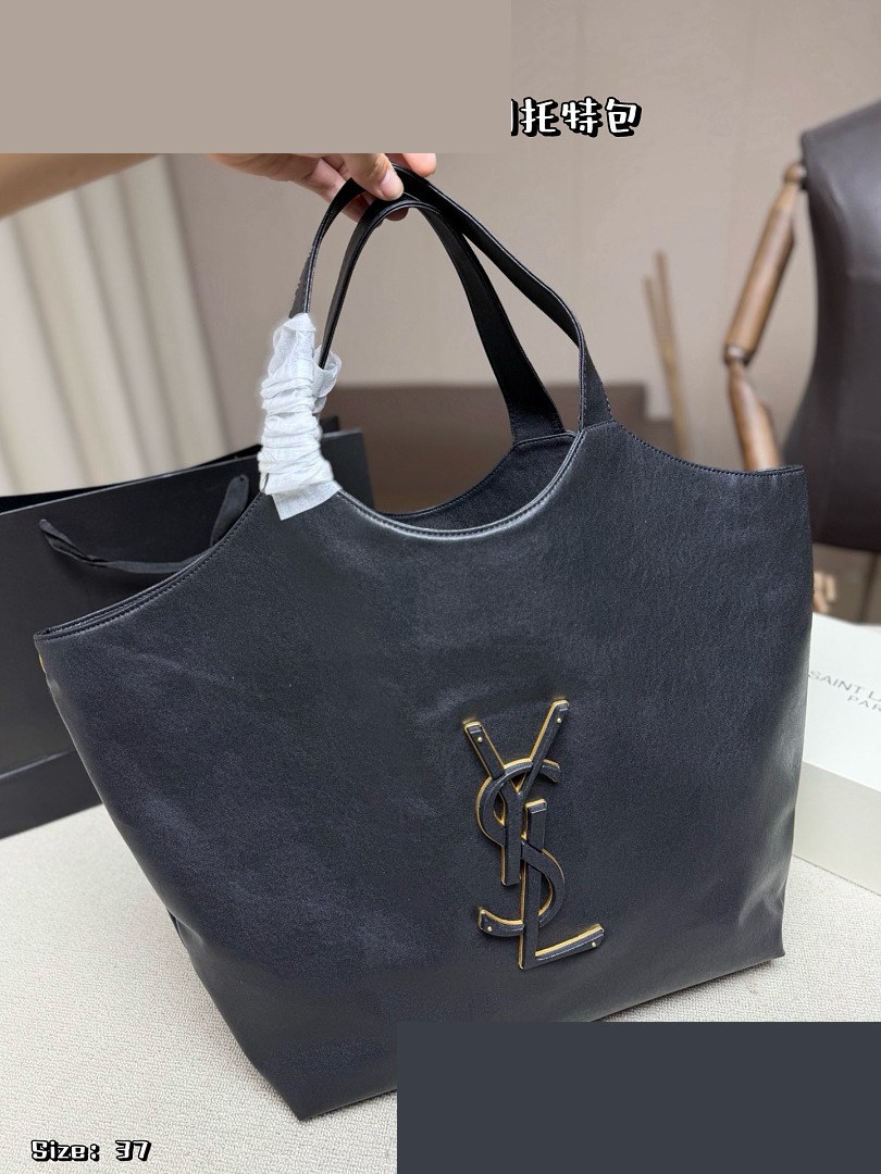 YSL Bag 135