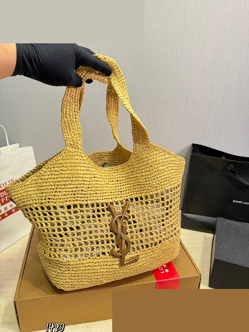 YSL Bag 220