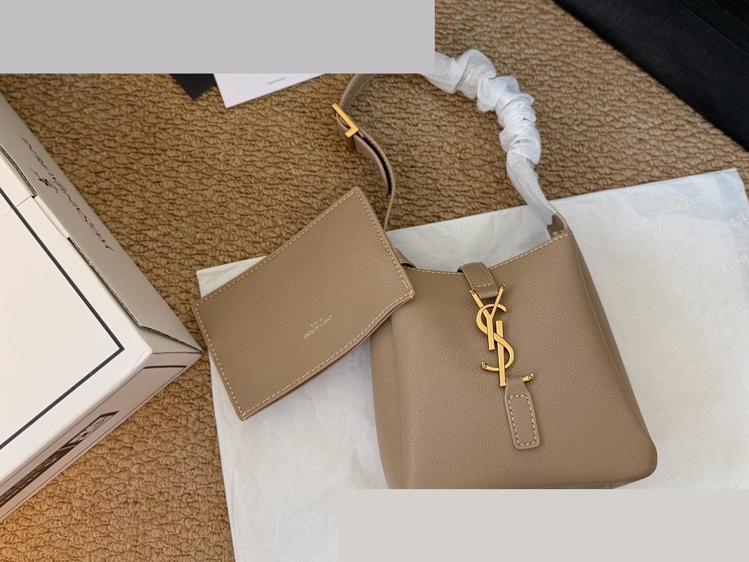 YSL Bag 568